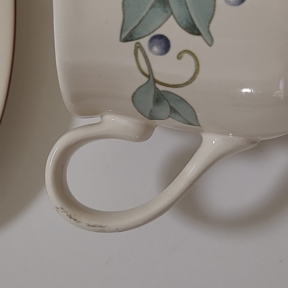 Corelle Coordinates Abundance 2 piece gravy boat creamer salt pepper shaker set - Picture 10 of 13